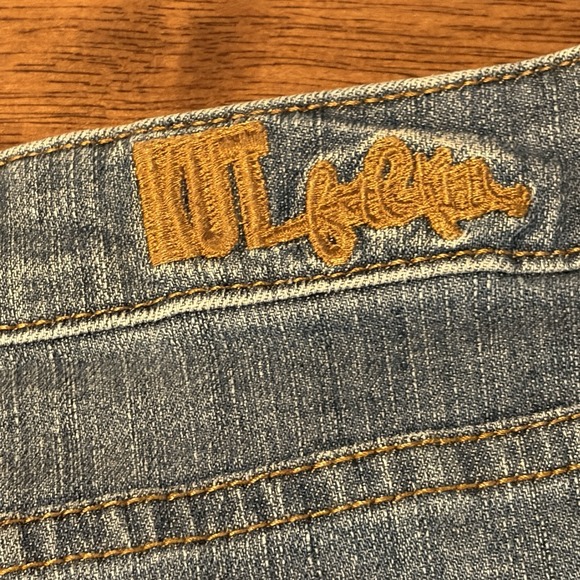 KUT FROM THE KLOTH Womens Size 12 Medium Wash Stretch Denim Knee Length Skirt - Picture 4 of 8